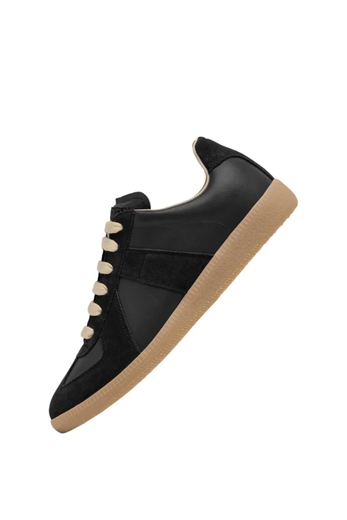 REPLICA SNEAKERS